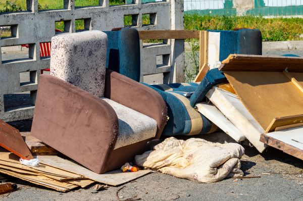 Outdoor Furniture Disposal in Apopka
